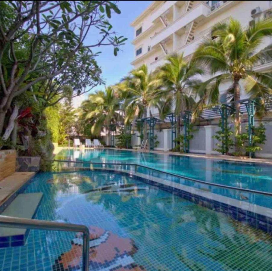 Baan Klang Condo Hotel HHQ Exterior photo