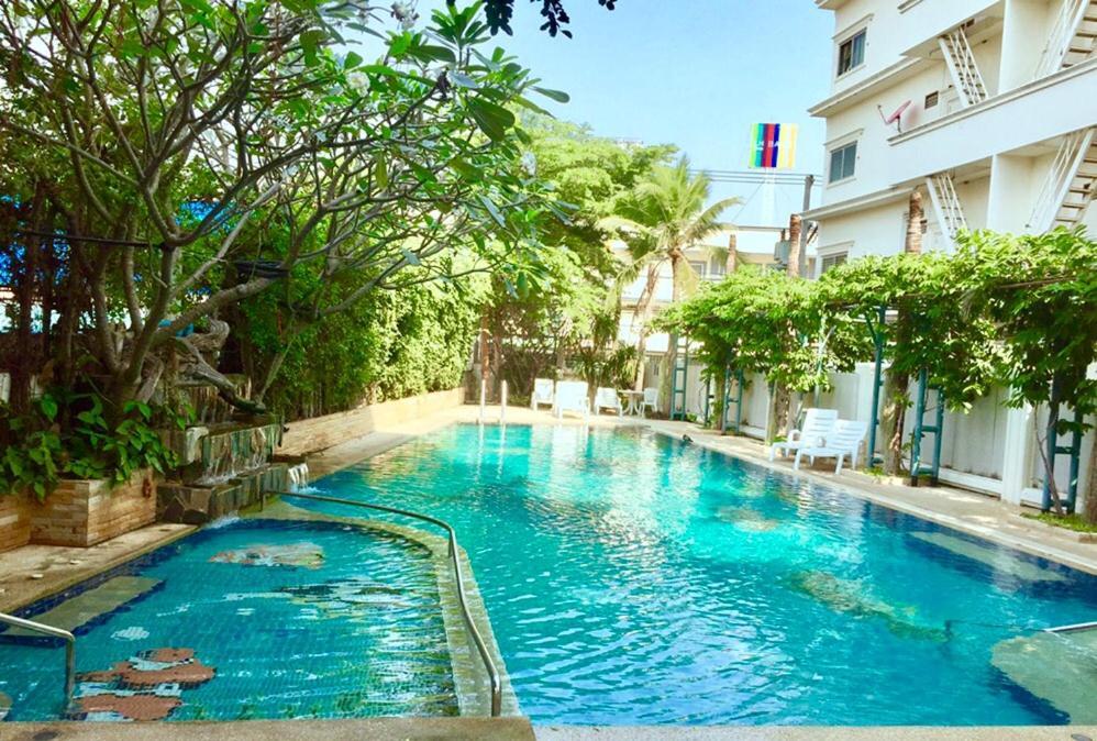 Baan Klang Condo Hotel HHQ Exterior photo