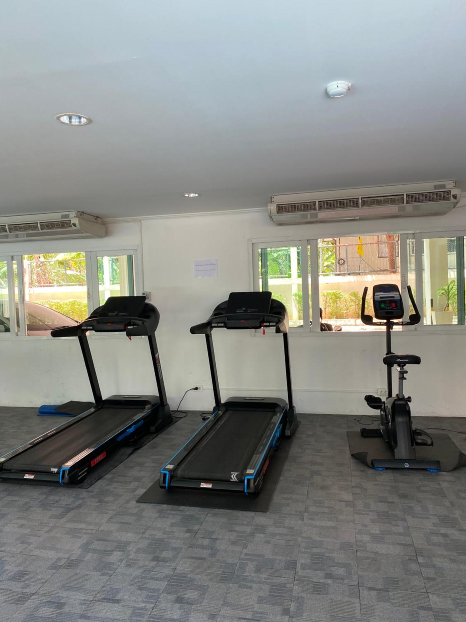 Baan Klang Condo Hotel HHQ Exterior photo